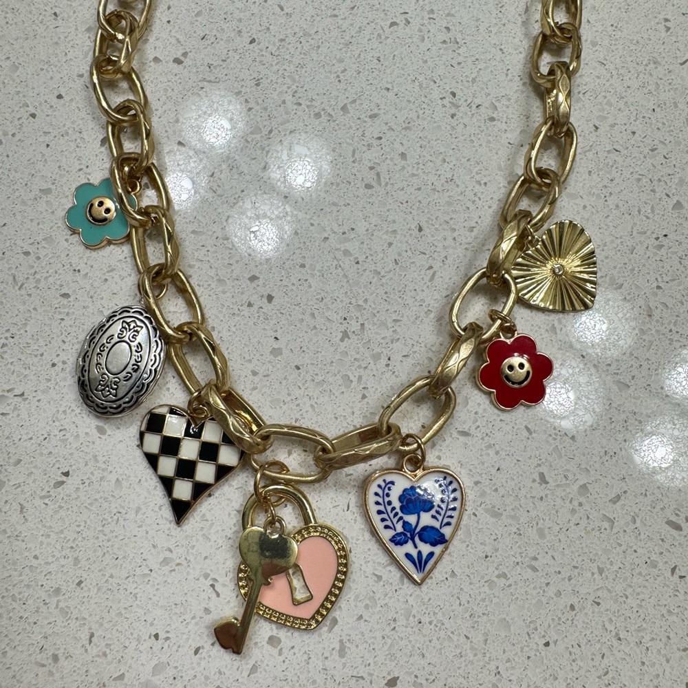 Made to order chunky charm necklaces💕🌼 - Picture 4 of 13